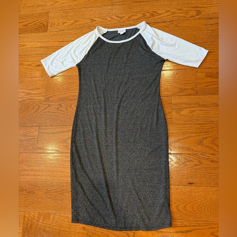 LuLaRoe Julia Dress Women’s Size Small Gray & White Cozy Stretch Dress